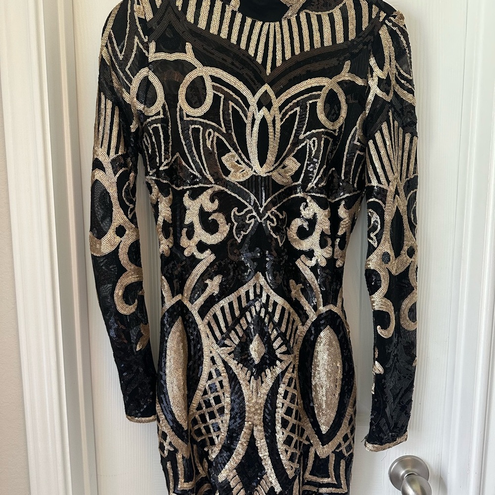 Elegant Black and Gold Patterned Dress